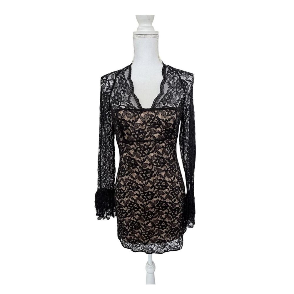 Laundry By Shelli Segal Black Lace Bell Sleeve Mini Dress Size 6 NWT - Picture 3 of 9